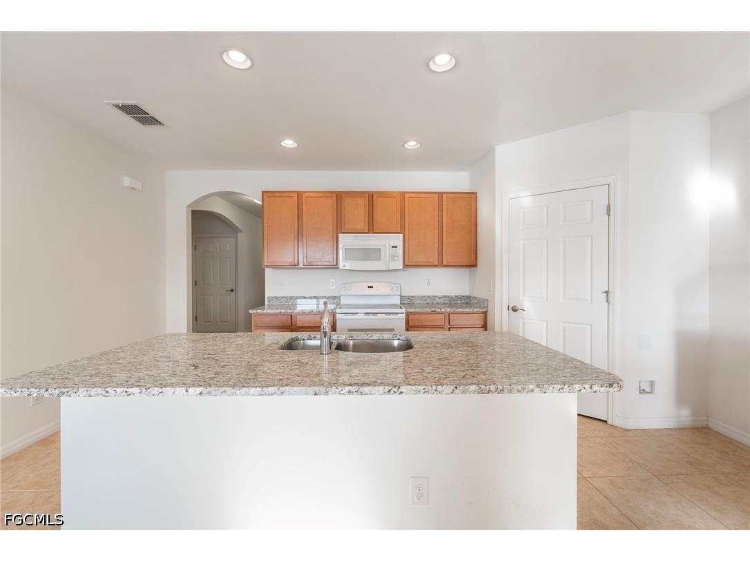 2897 Apple Blossom Drive Alva FL 33920 2026021385 image9