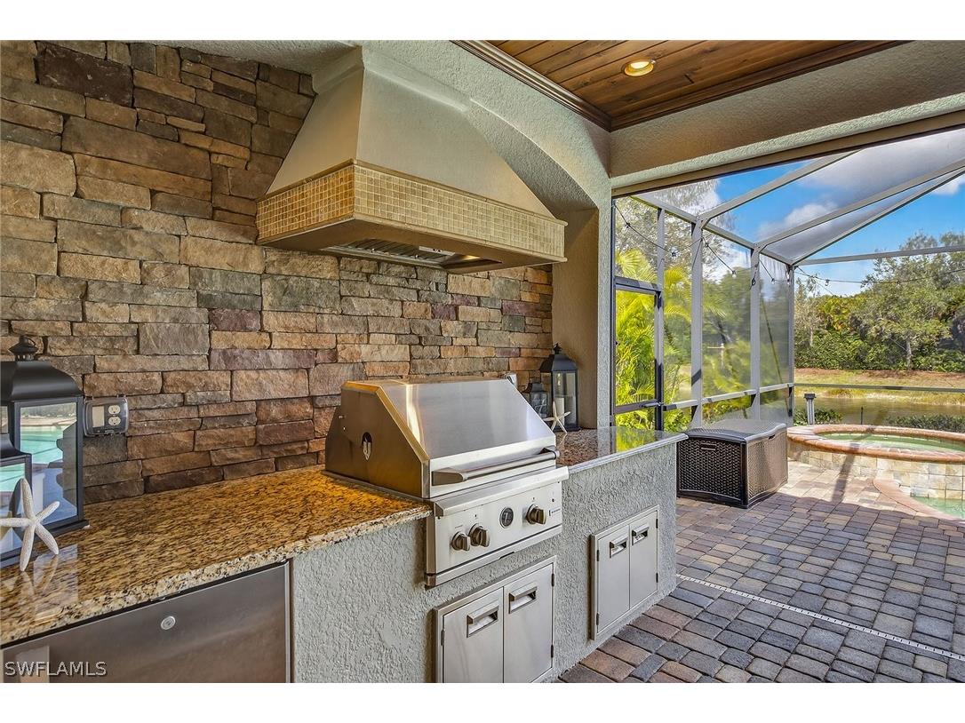 2898 Aviamar Circle Naples FL 34114 226010804 image22
