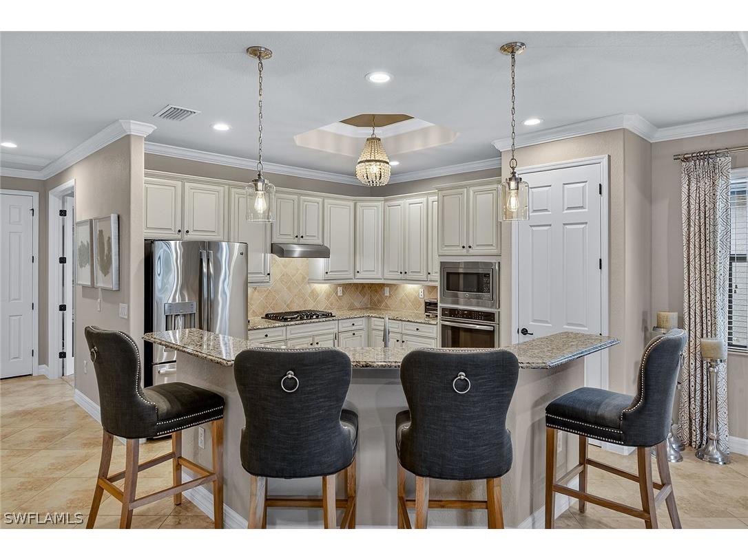 2898 Aviamar Circle Naples FL 34114 226010804 image7