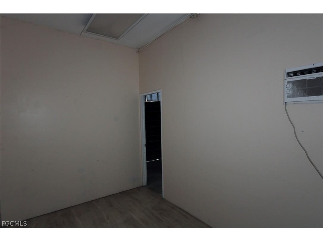 29 Cardinal Drive North Fort Myers FL 33917 2026012070 image12