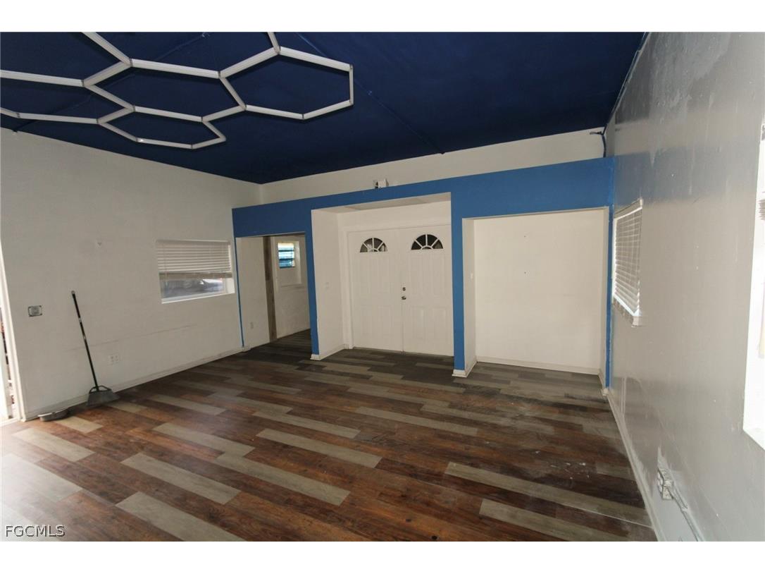 29 Cardinal Drive North Fort Myers FL 33917 2026012070 image2