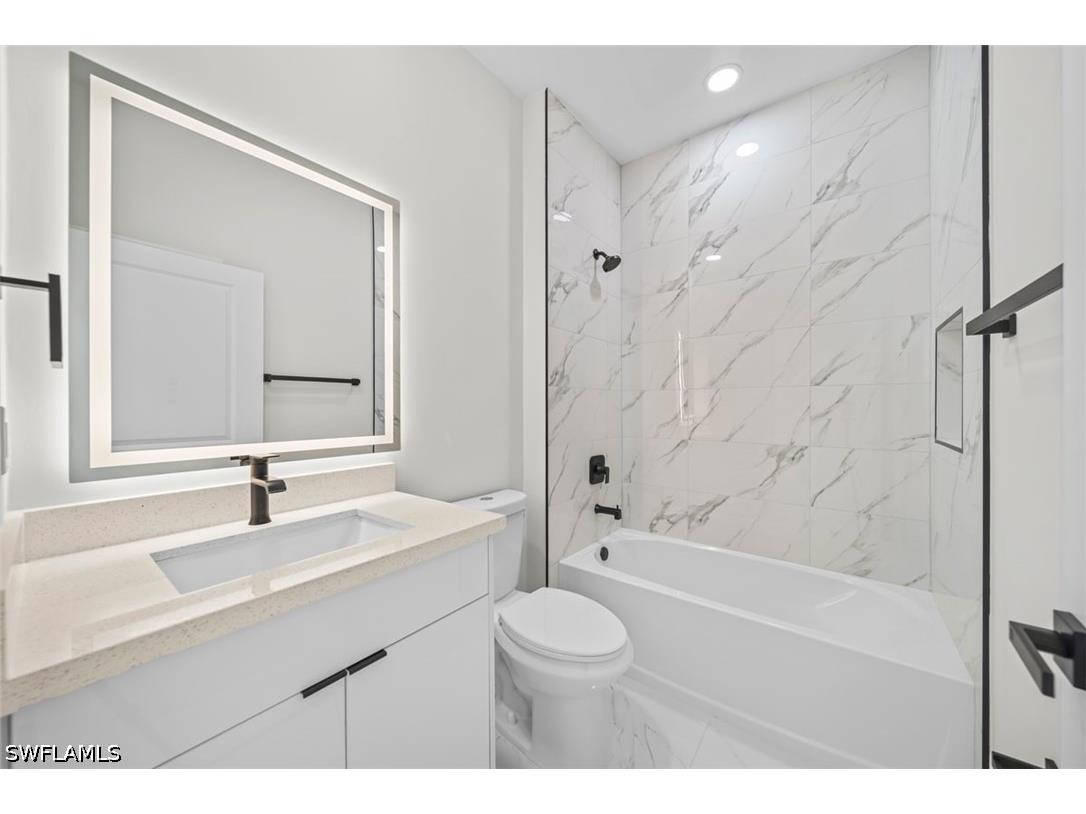 29 Diplomat Parkway E Cape Coral FL 33909 226023017 image13