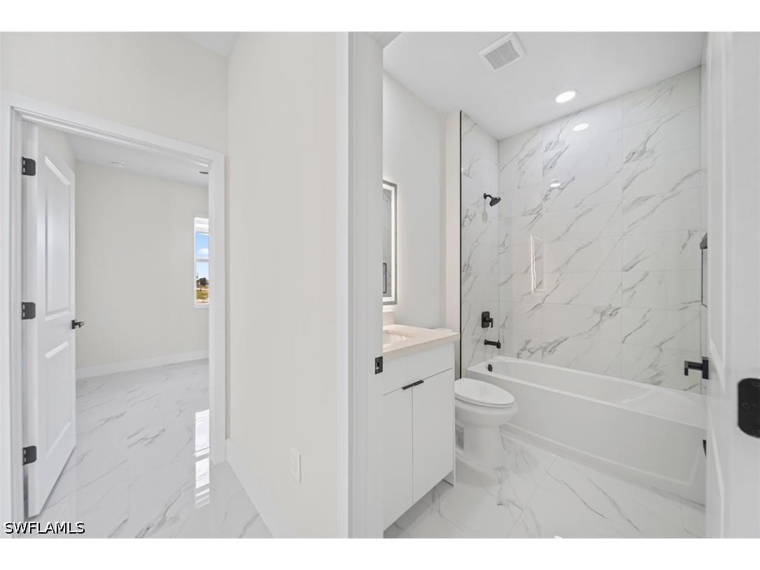 29 Diplomat Parkway E Cape Coral FL 33909 226023017 image16