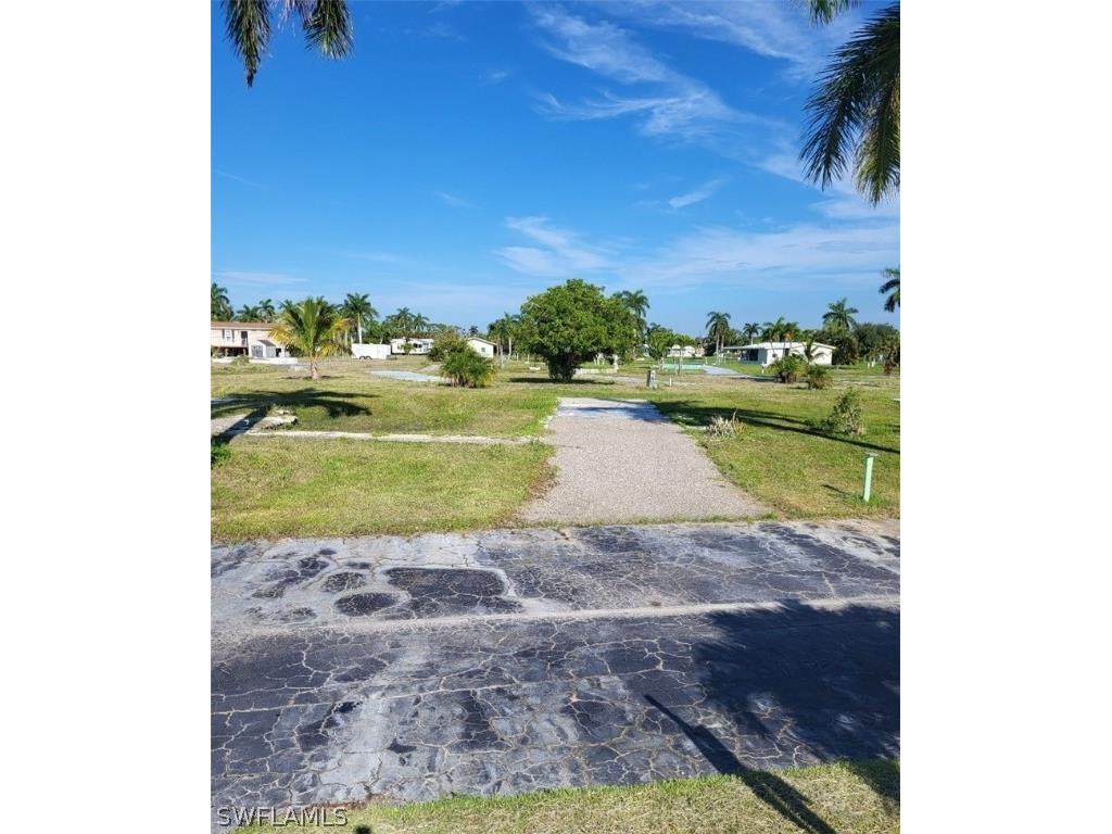 29 Dogwood Way Fort Myers FL 33908 224062331 image1