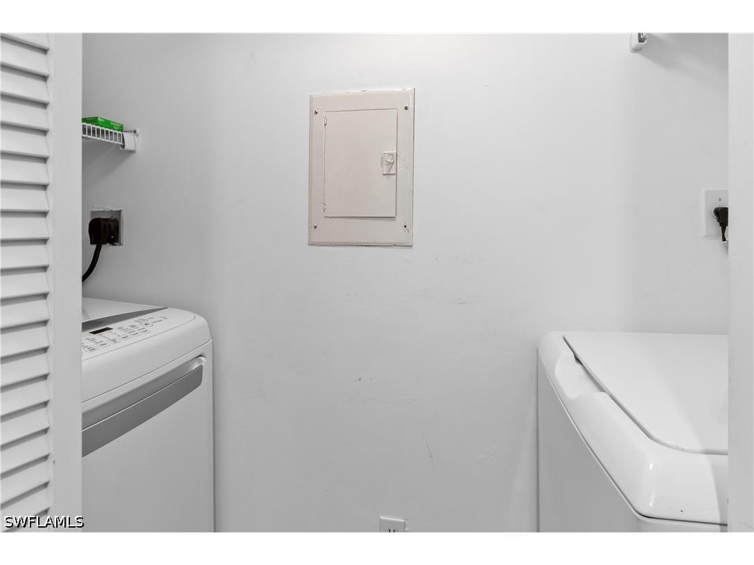 29 High Point Circle E #106 Naples FL 34103 226016821 image19