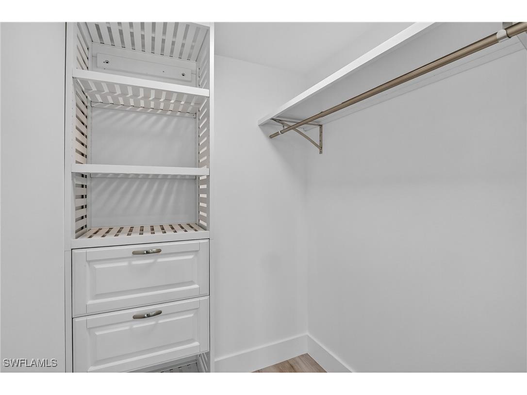 29 High Point Circle E #204 Naples FL 34103 225070102 image16