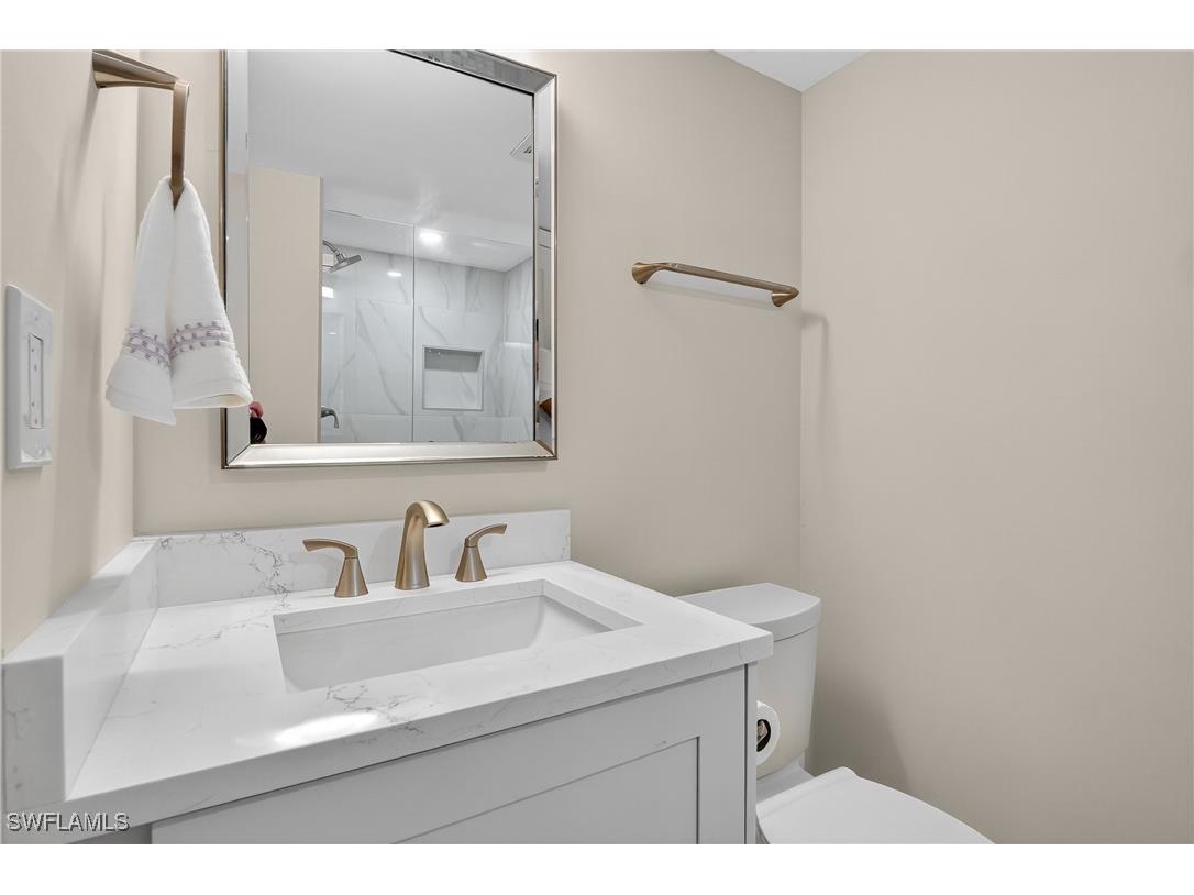 29 High Point Circle E #204 Naples FL 34103 225070102 image20