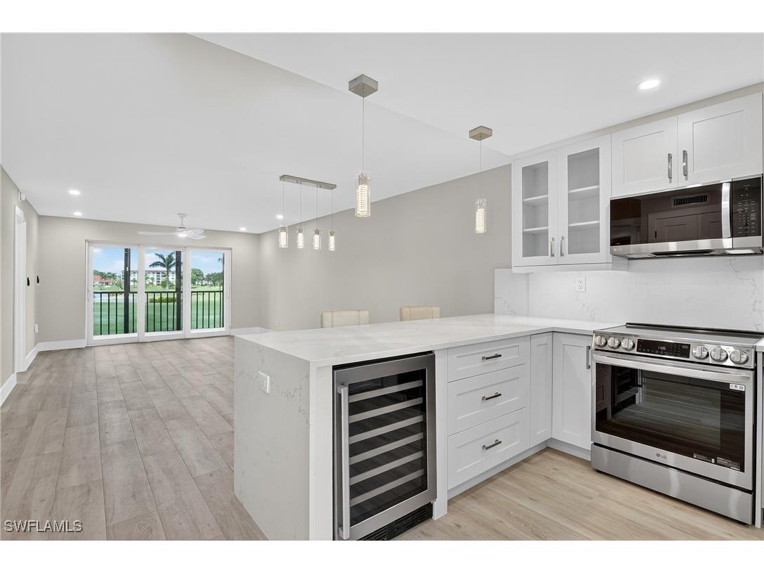 29 High Point Circle E #204 Naples FL 34103 225070102 image5