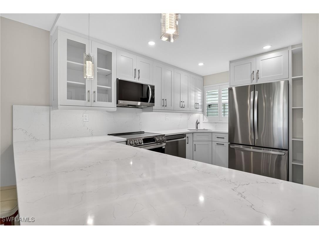 29 High Point Circle E #204 Naples FL 34103 225070102 image6