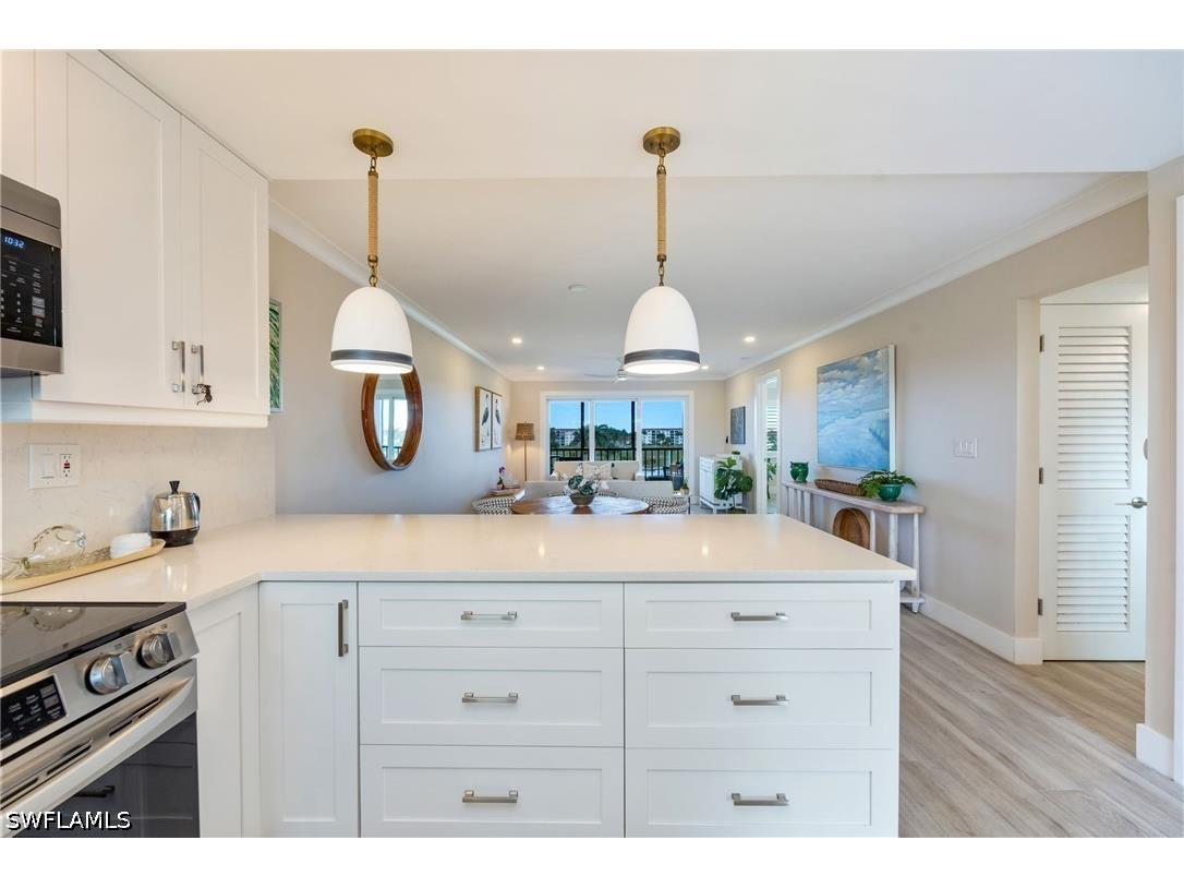 29 High Point Circle E #403 Naples FL 34103 226021390 image8