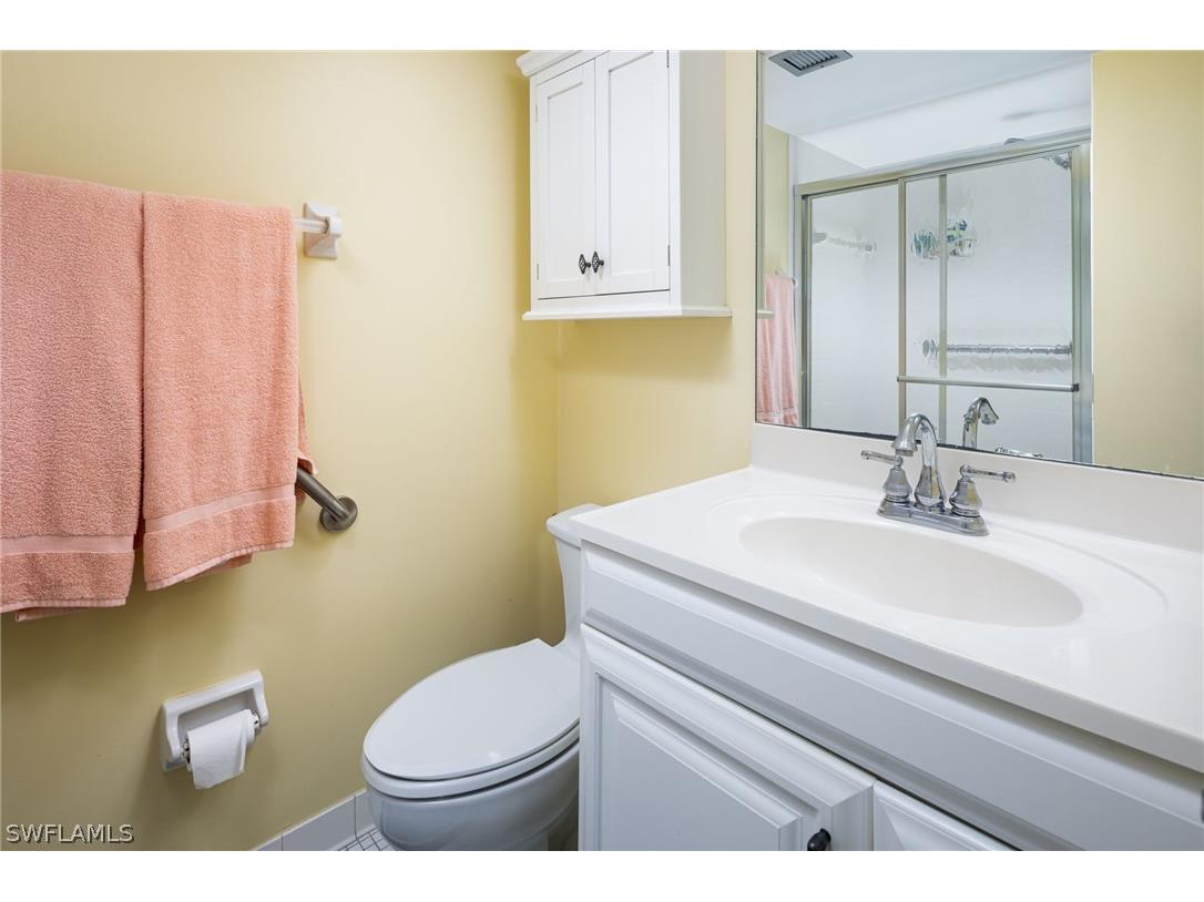 29 High Point Circle E #405 Naples FL 34103 226005457 image15