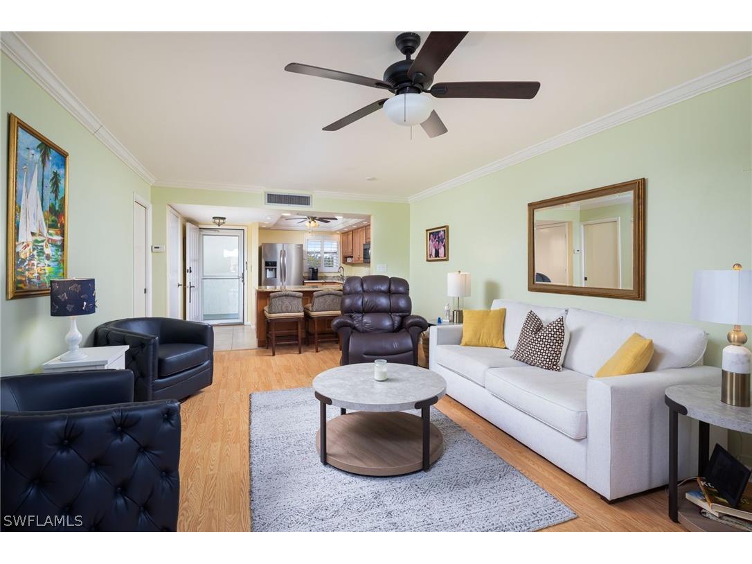 29 High Point Circle E #405 Naples FL 34103 226005457 image8