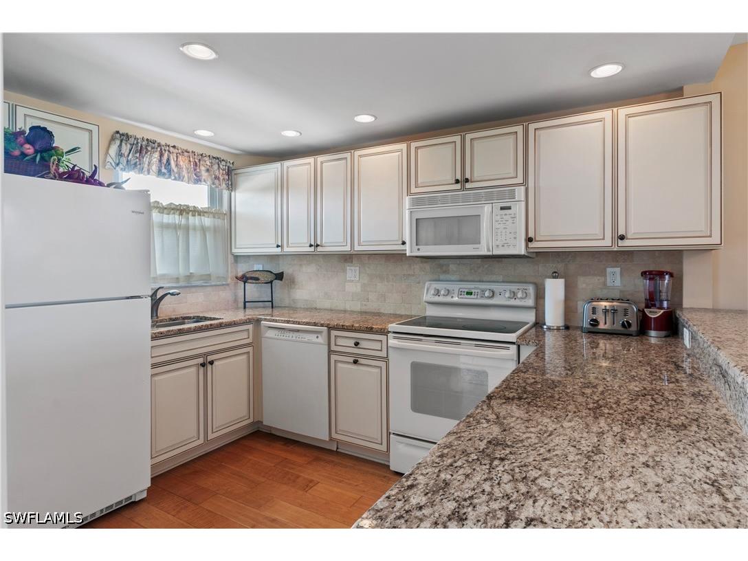 29 High Point Circle E #503 Naples FL 34103 226026636 image9