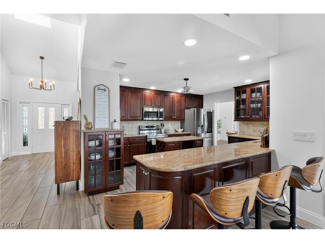 29 SE 10th Avenue Cape Coral FL 33990 2026013902 image17