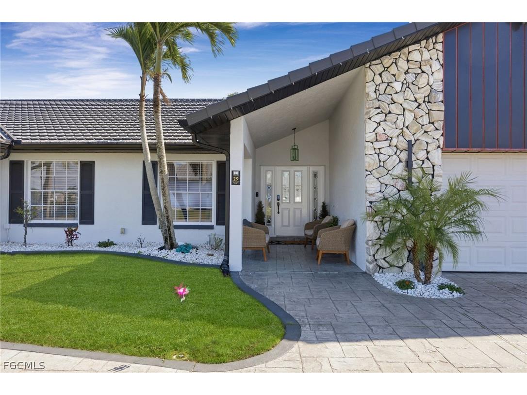 29 SE 10th Avenue Cape Coral FL 33990 2026013902 image2