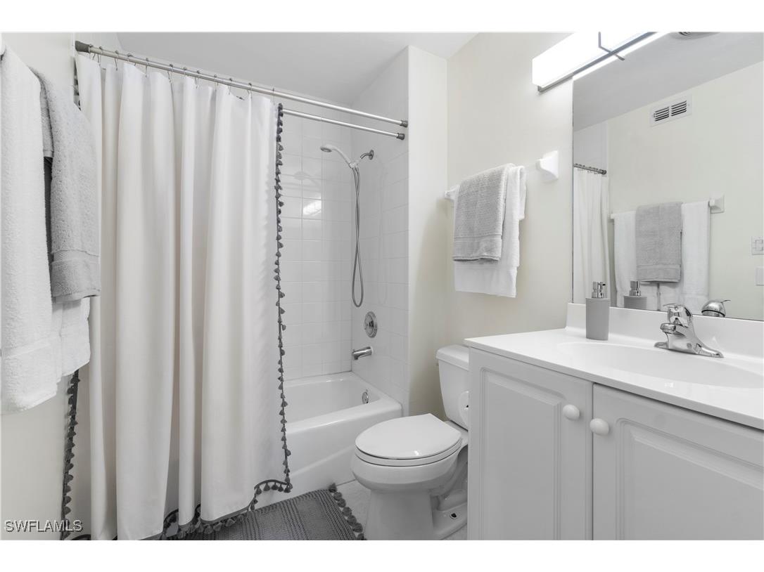 290 4th Street S #202 Naples FL 34102 225045424 image14