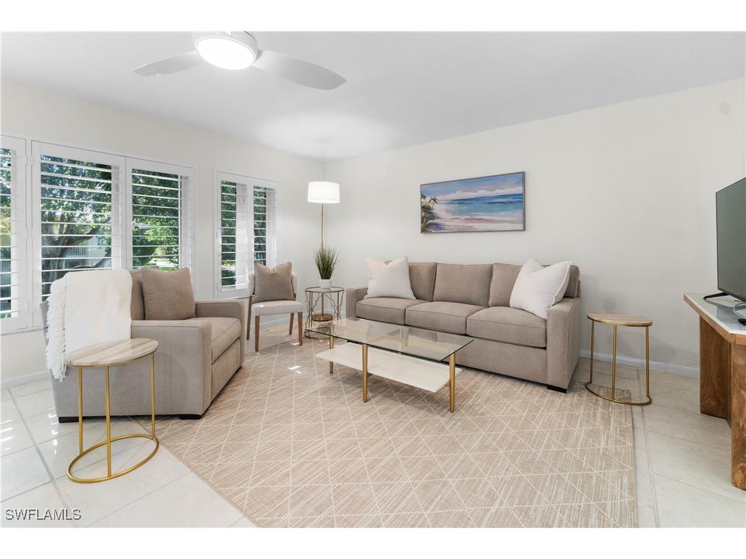 290 4th Street S #202 Naples FL 34102 225045424 image4