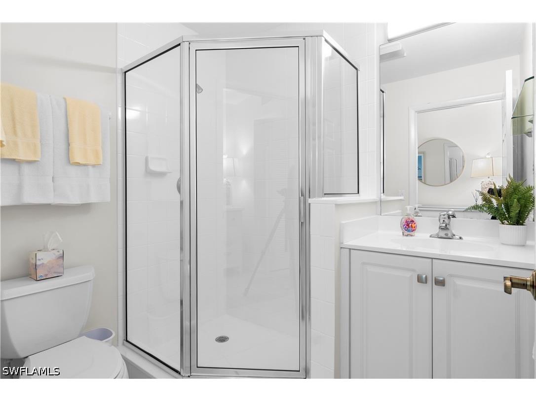 290 4th Street S #202 Naples FL 34102 226015152 image12