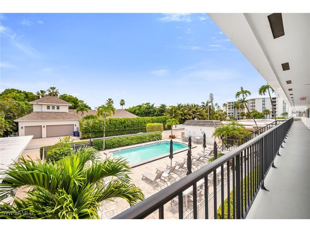 290 Banyan Boulevard #290 Naples FL 34102 225059300 image26