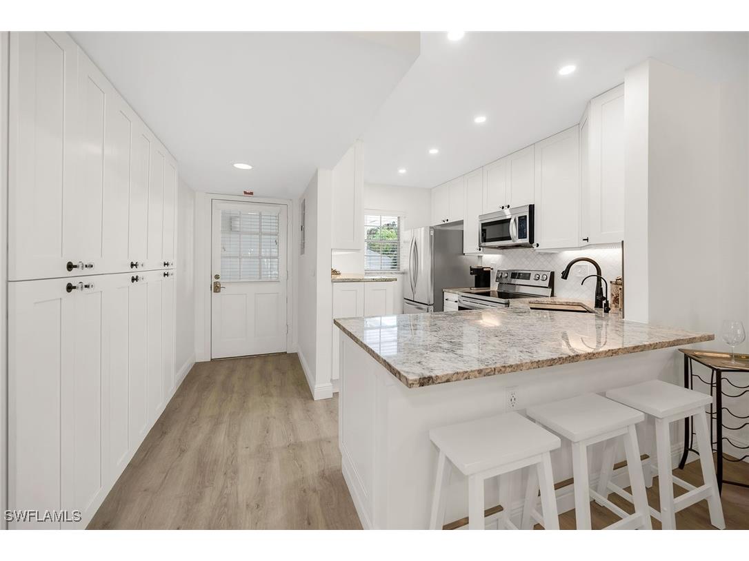 290 Banyan Boulevard #290 Naples FL 34102 225059300 image6