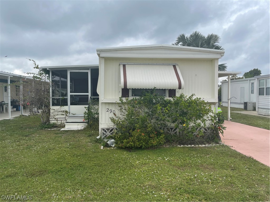 290 Edwardo Avenue Fort Myers FL 33905 224005201 image1