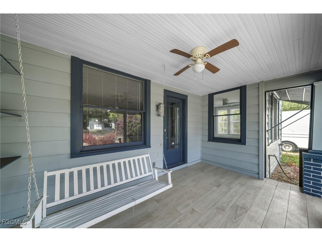 290 Granada Boulevard Fort Myers FL 33905 2025019902 image28