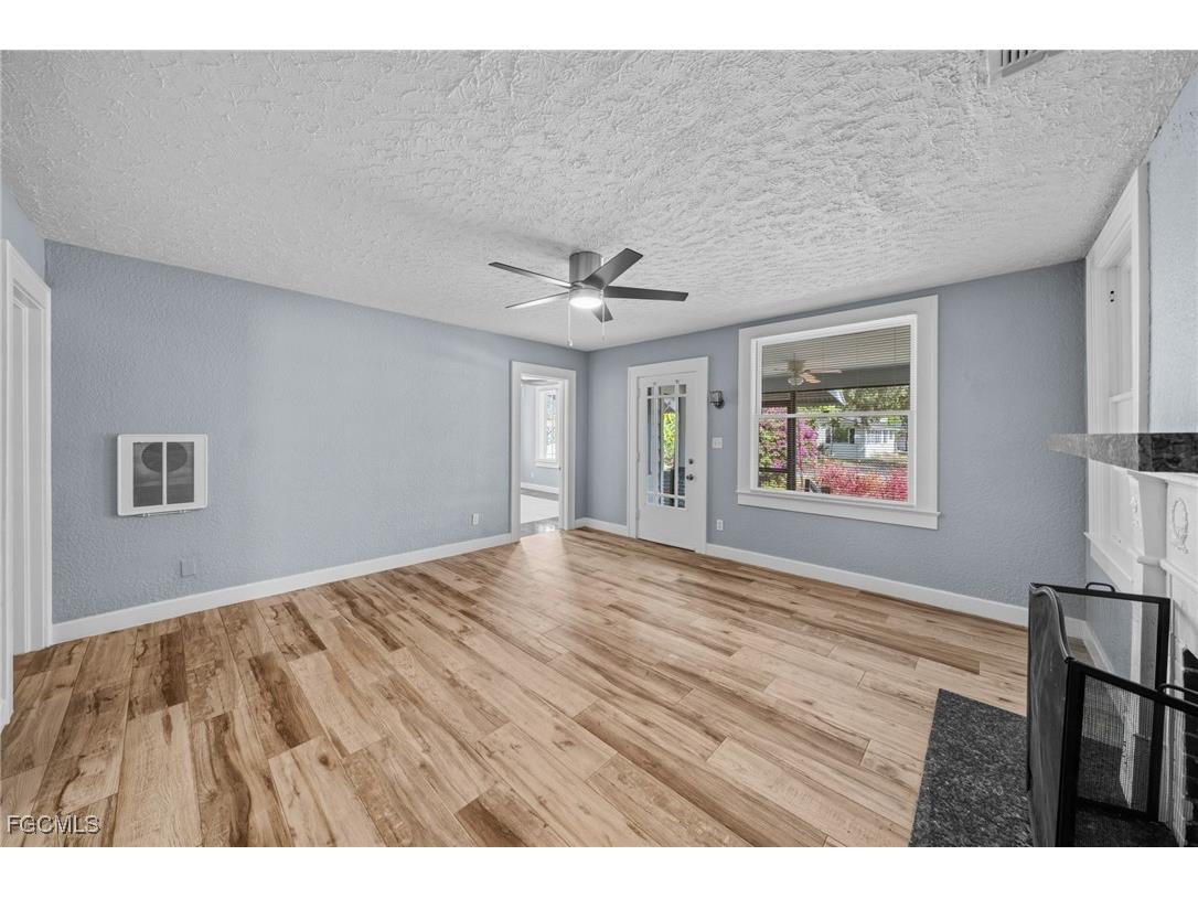 290 Granada Boulevard Fort Myers FL 33905 2025019902 image4