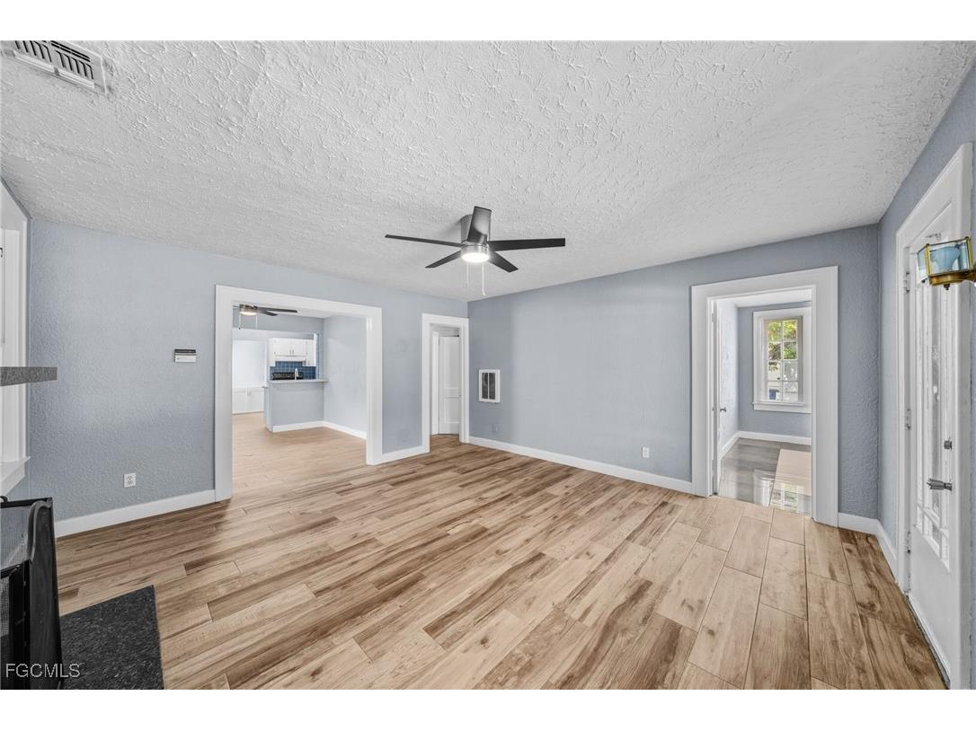 290 Granada Boulevard Fort Myers FL 33905 2025019902 image5