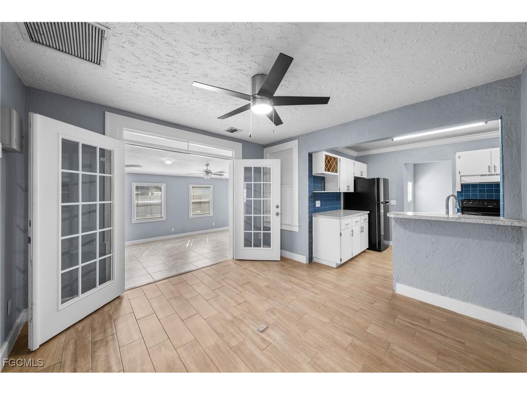 290 Granada Boulevard Fort Myers FL 33905 2025019902 image6