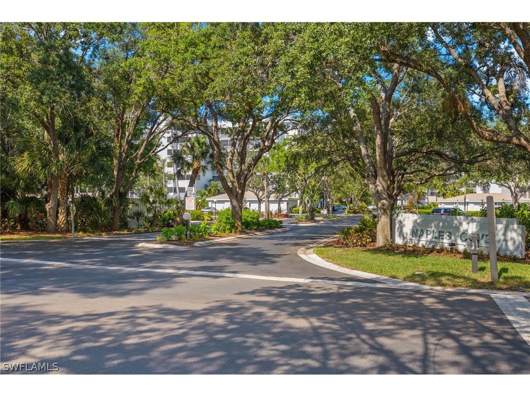 290 Naples Cove Drive #2602 Naples FL 34110 226012248 image3