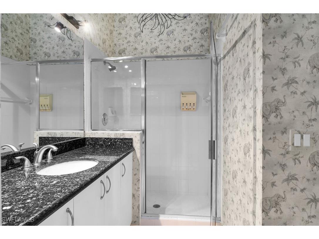 290 Newport Drive #107 Naples FL 34114 225084122 image21
