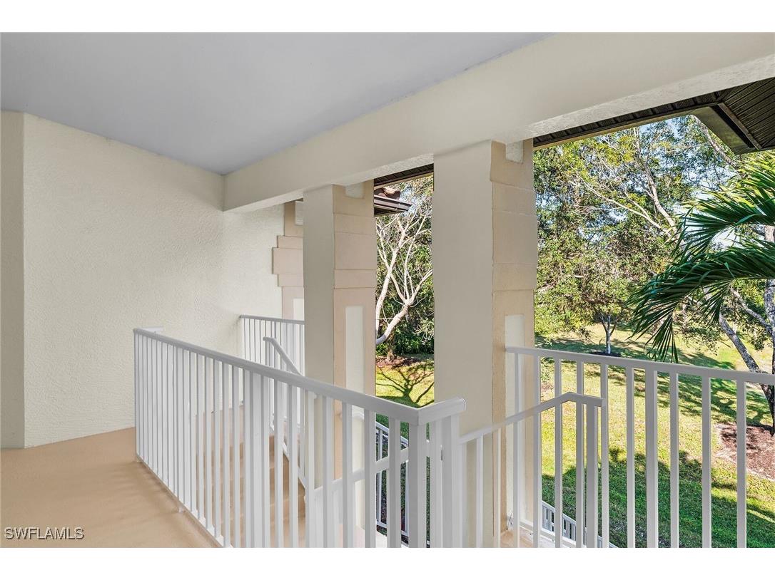 290 Newport Drive #107 Naples FL 34114 225084122 image6