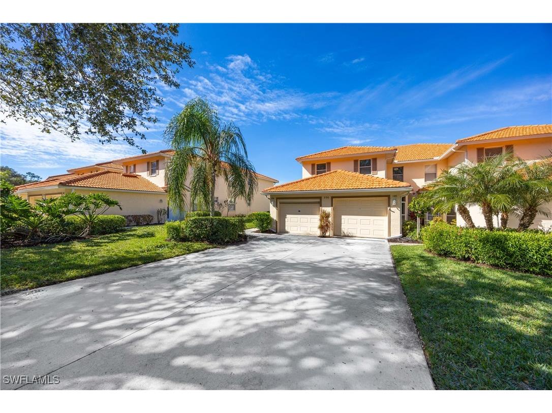 290 Robin Hood Circle #201 Naples FL 34104 226002840 image1