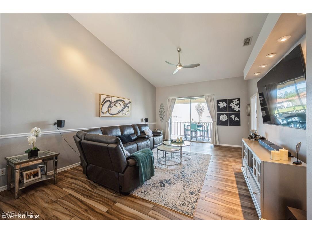 290 Robin Hood Circle #202 Naples FL 34104 225076079 image13