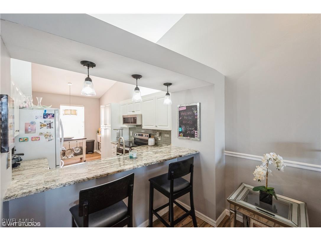 290 Robin Hood Circle #202 Naples FL 34104 225076079 image15