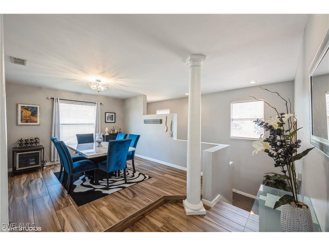 290 Robin Hood Circle #202 Naples FL 34104 225076079 image23