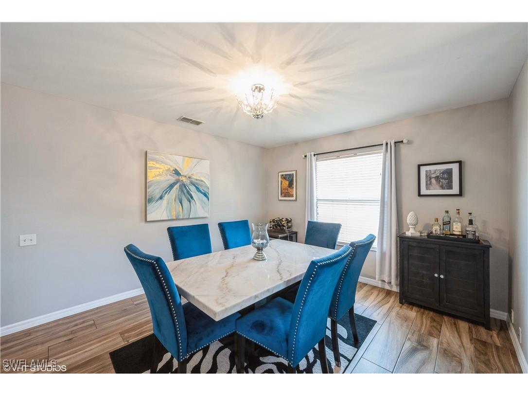 290 Robin Hood Circle #202 Naples FL 34104 225076079 image25