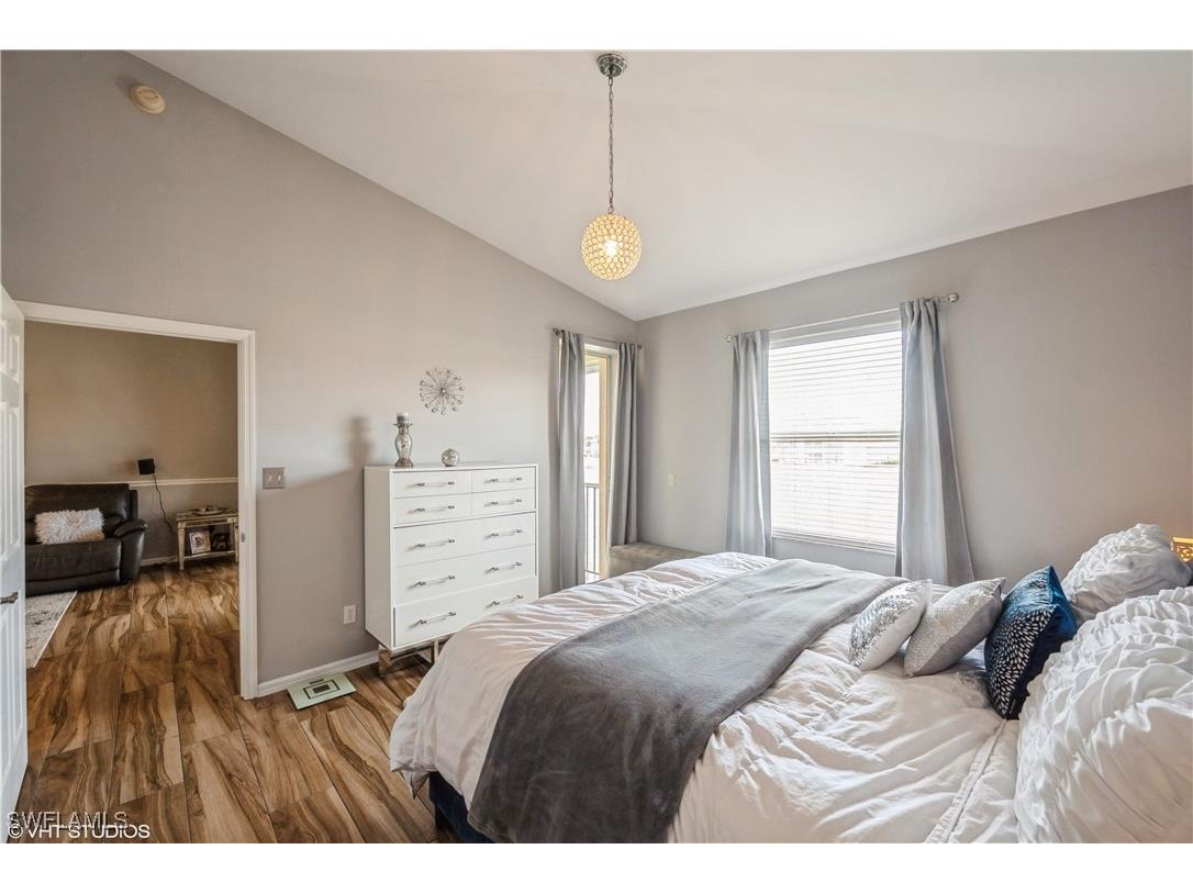 290 Robin Hood Circle #202 Naples FL 34104 225076079 image27