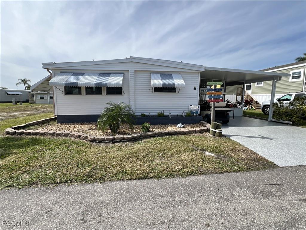 290 Valencia Drive Fort Myers FL 33905 2025006282 image1