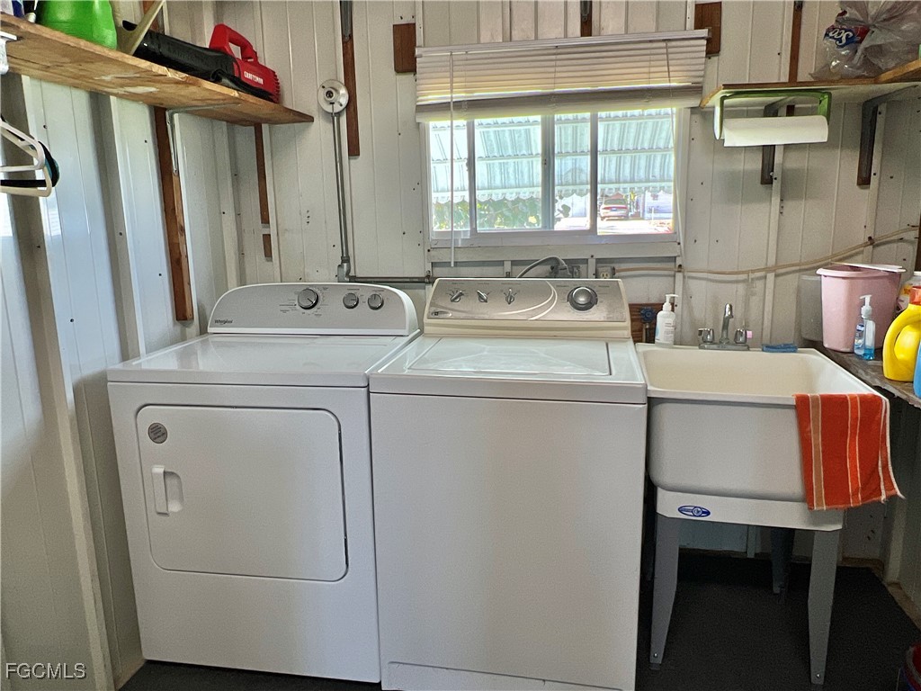 290 Valencia Drive Fort Myers FL 33905 2025006282 image14