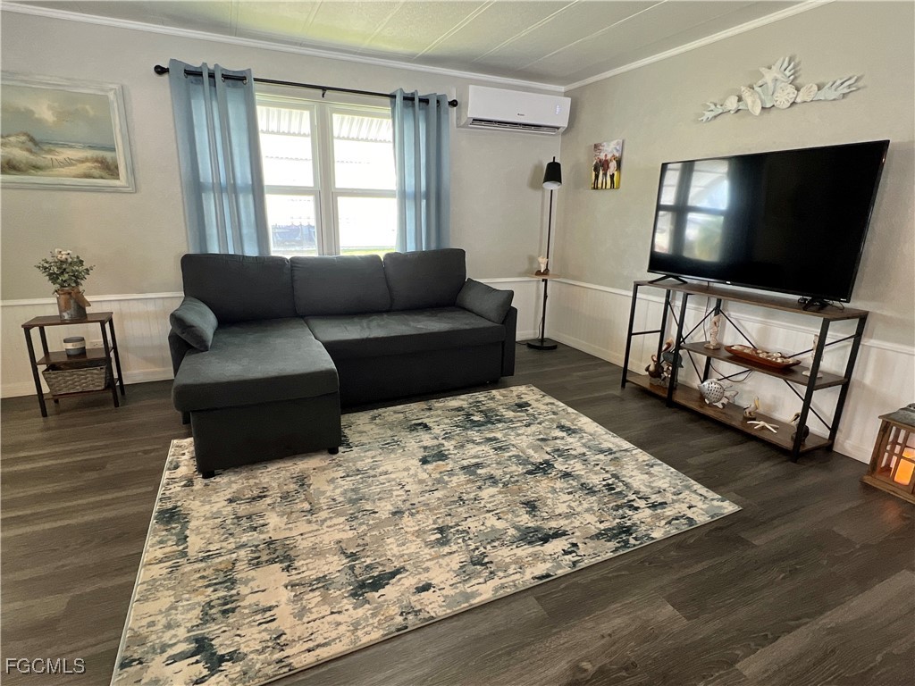 290 Valencia Drive Fort Myers FL 33905 2025006282 image7