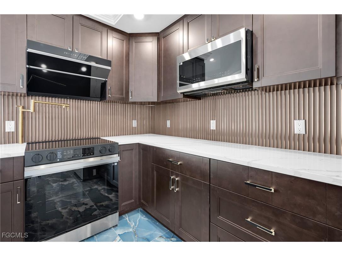 2900 3rd Street SW Lehigh Acres FL 33976 2026000925 image11