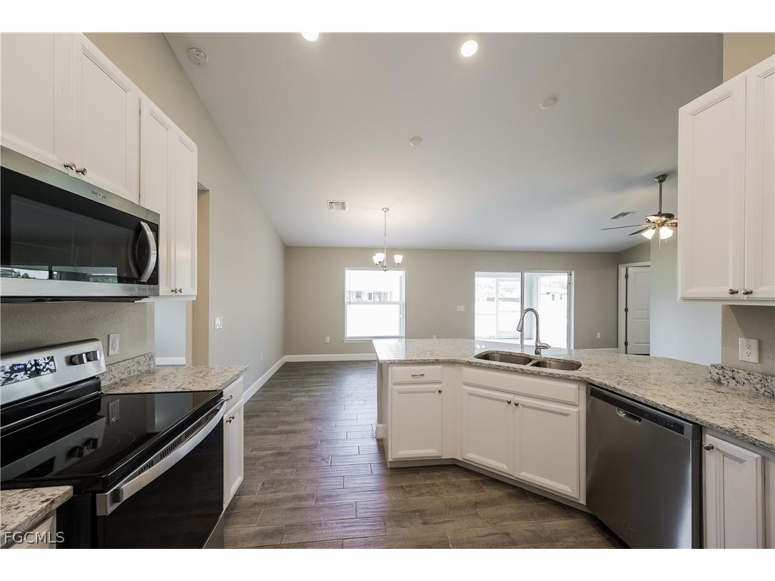 2900 7th Street W Lehigh Acres FL 33971 2026006686 image7