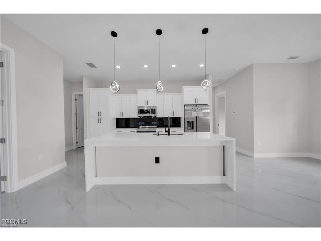 2900 Bruce Avenue S Lehigh Acres FL 33976 2025022054 image15