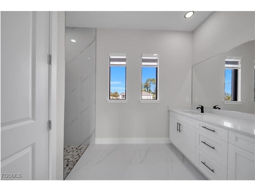 2900 Bruce Avenue S Lehigh Acres FL 33976 2025022054 image34