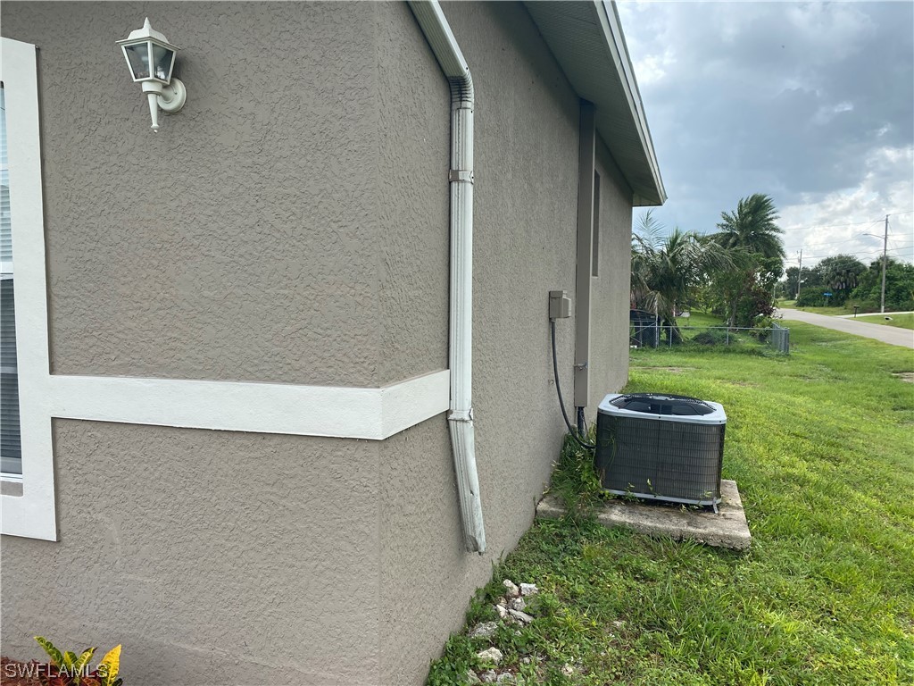 2900 Colin Avenue S Lehigh Acres FL 33976 223064370 image1