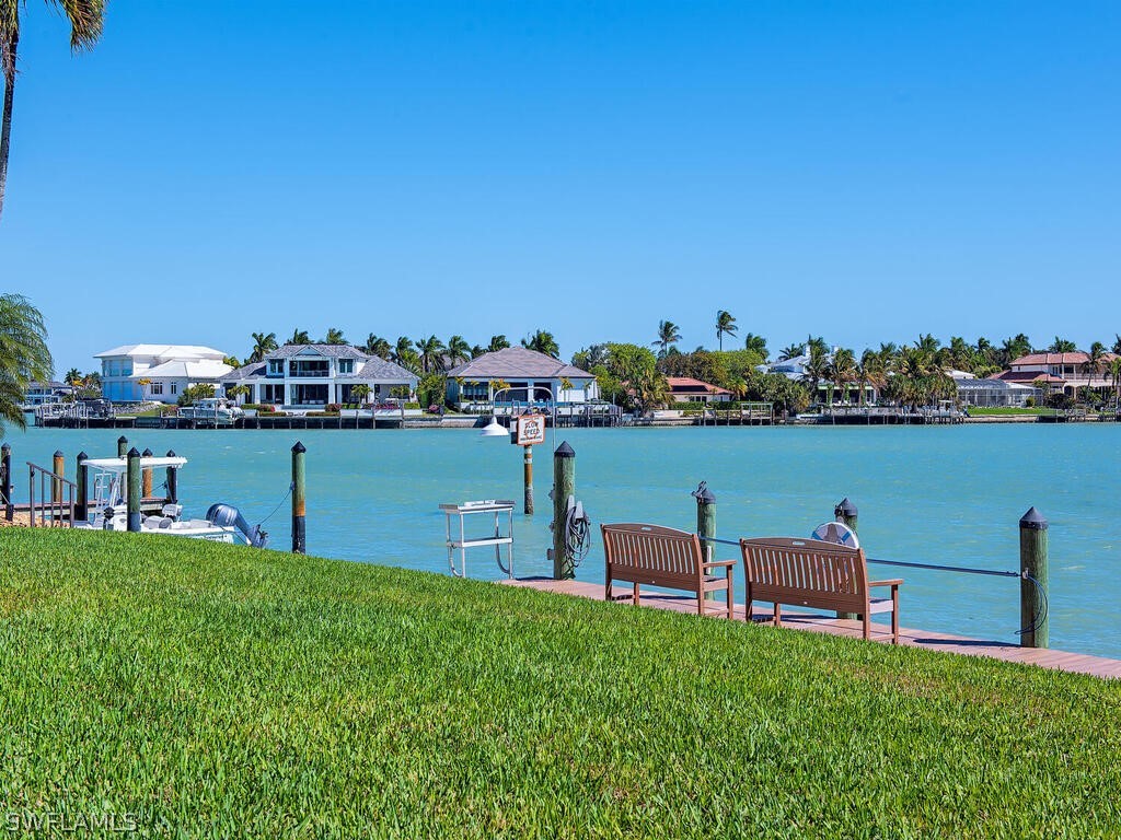 2900 Gulf Shore Boulevard N #410 Naples FL 34103 226008395 image1