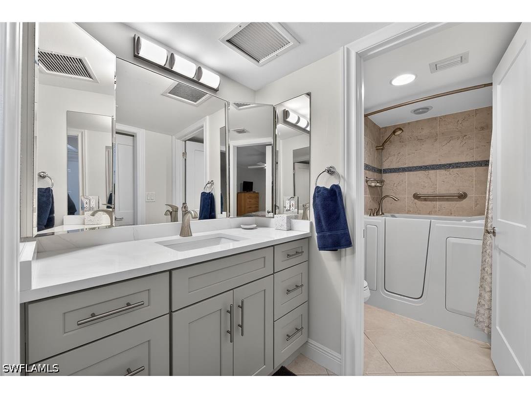 2900 Gulf Shore Boulevard N #110 Naples FL 34103 226013136 image12