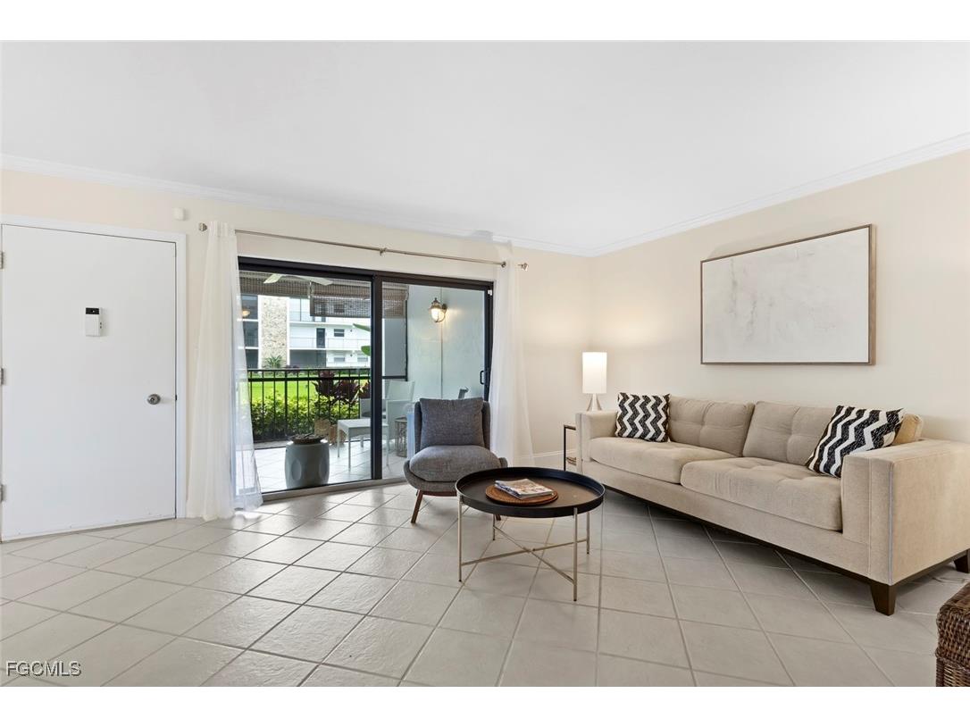 2900 Gulf Shore Boulevard N #111 Naples FL 34103 2025020397 image11