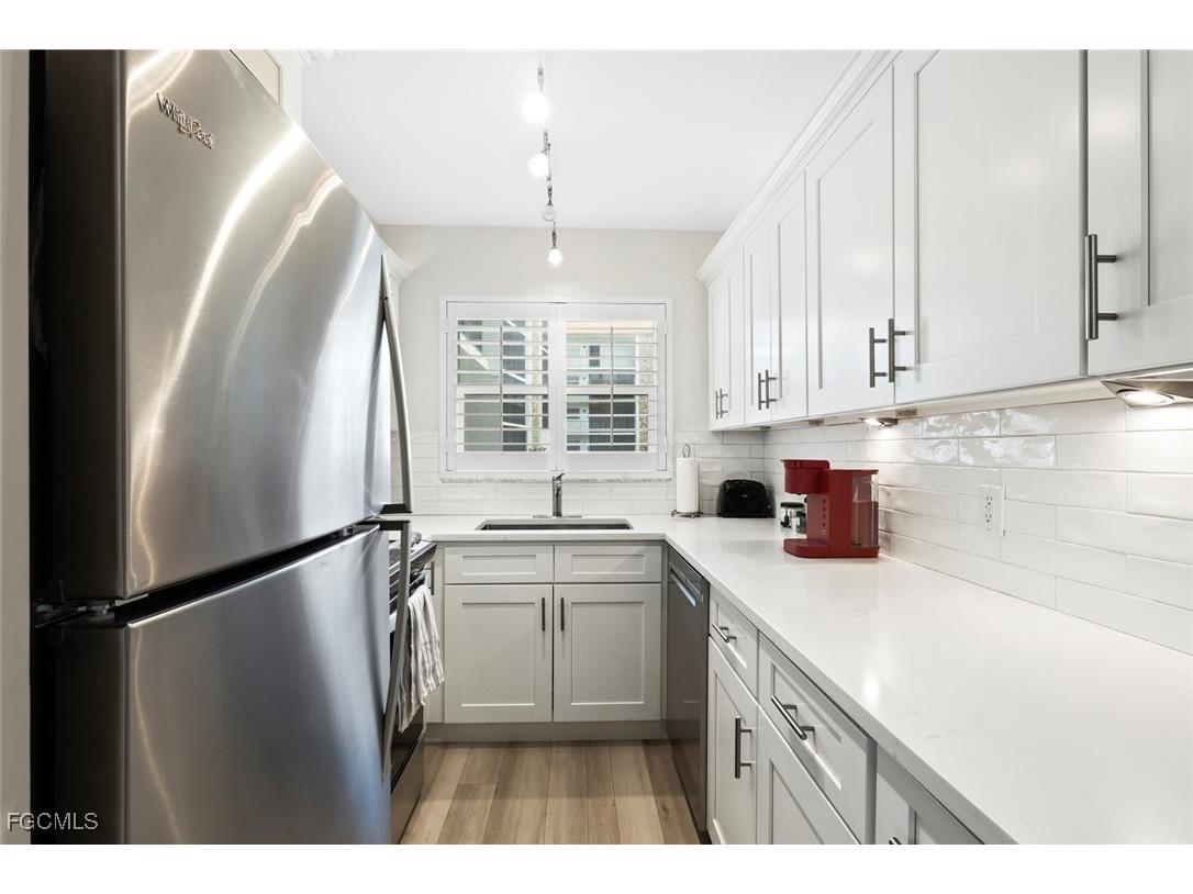 2900 Gulf Shore Boulevard N #111 Naples FL 34103 2025020397 image14